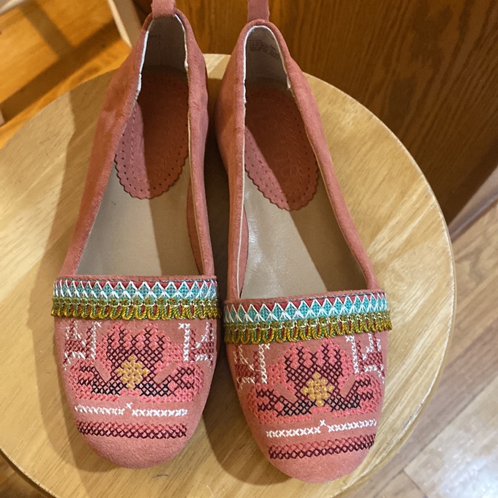 LIKE NEW Latigo Anthropologie Flats
